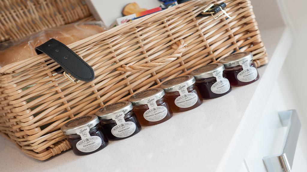 Tailored Stays - De Havilland House Cambridge Eksteriør bilde